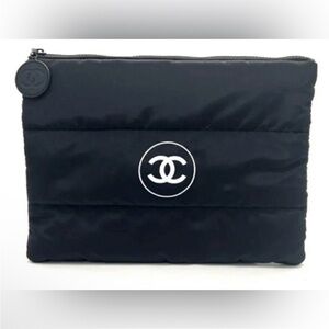 CHANEL puffer cosmetics bag - black